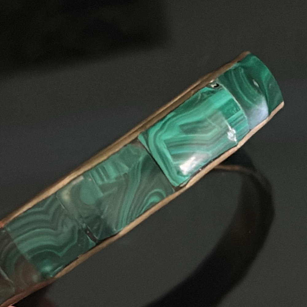 Vintage Malachite Bangle - Picture 4 of 7